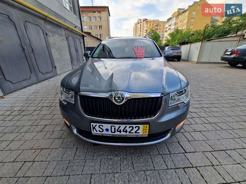 Универсал Skoda Superb 2010 в Ивано-Франковске