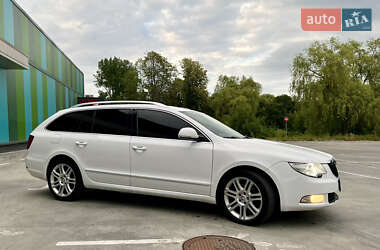 Универсал Skoda Superb 2010 в 