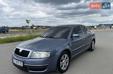 Лифтбек Skoda Superb 2004 в Львове