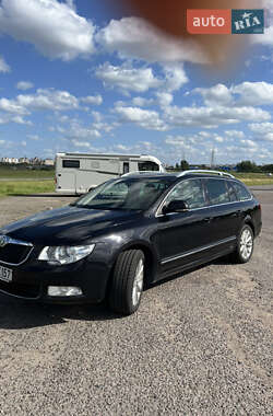 Универсал Skoda Superb 2012 в Львове