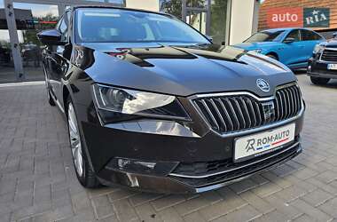 Лифтбек Skoda Superb 2016 в 