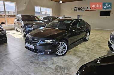 Лифтбек Skoda Superb 2016 в 