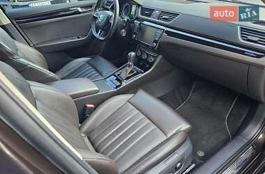 Лифтбек Skoda Superb 2016 в 