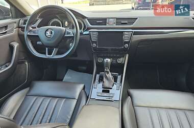 Лифтбек Skoda Superb 2016 в 