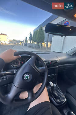 Лифтбек Skoda Superb 2006 в 