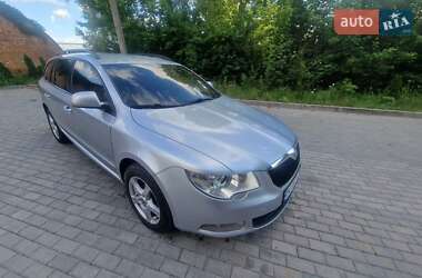 Универсал Skoda Superb 2011 в Кременце