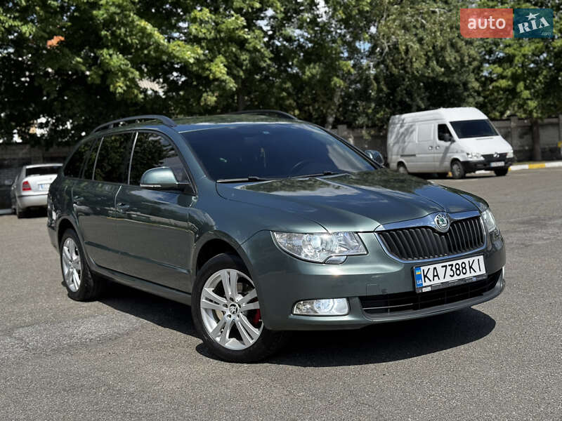 Skoda Superb 2011