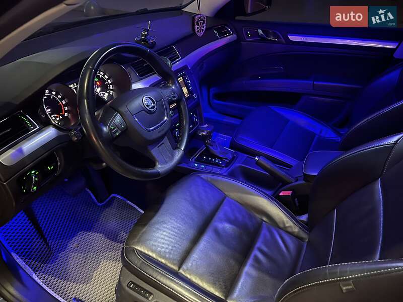 Универсал Skoda Superb 2011 в Киеве