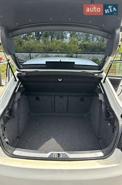 Лифтбек Skoda Superb 2014 в 