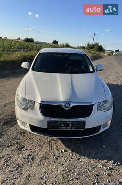 Лифтбек Skoda Superb 2009 в 