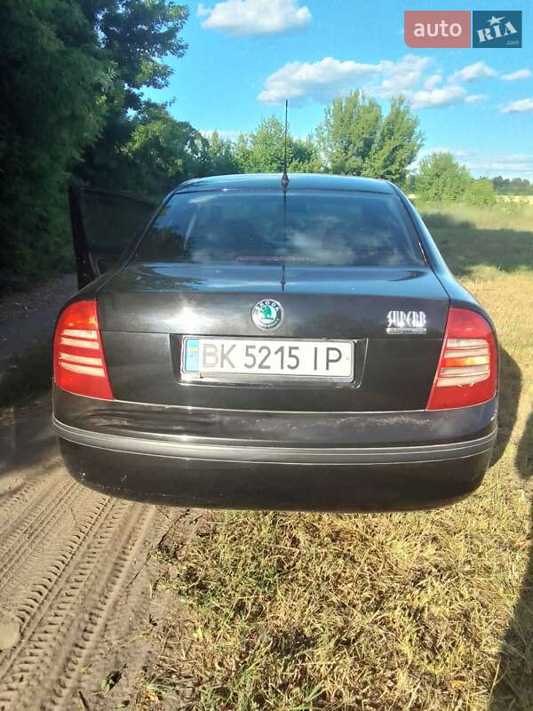 Skoda Superb 2006