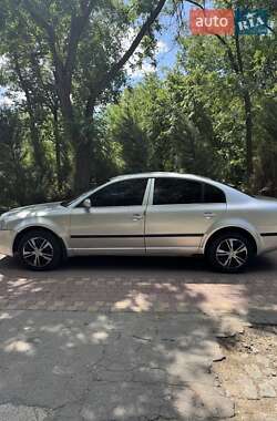 Лифтбек Skoda Superb 2005 в Запорожье