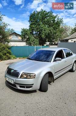 Лифтбек Skoda Superb 2002 в 