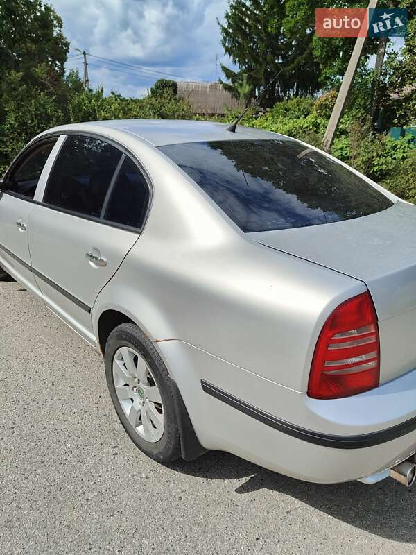 Лифтбек Skoda Superb 2002 в Полтаве