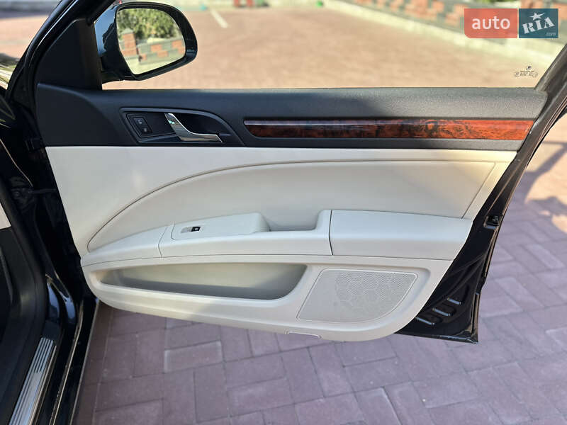 Универсал Skoda Superb 2012 в Ровно