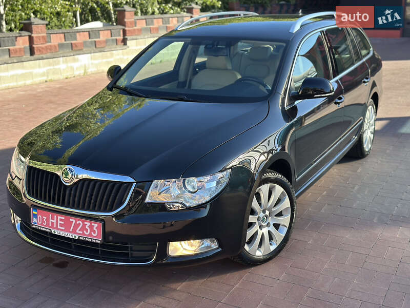 Универсал Skoda Superb 2012 в Ровно