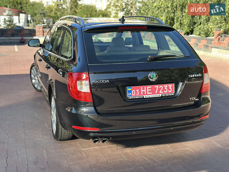 Универсал Skoda Superb 2012 в Ровно