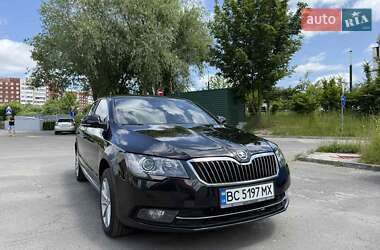 Лифтбек Skoda Superb 2015 в Львове