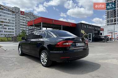 Лифтбек Skoda Superb 2015 в 