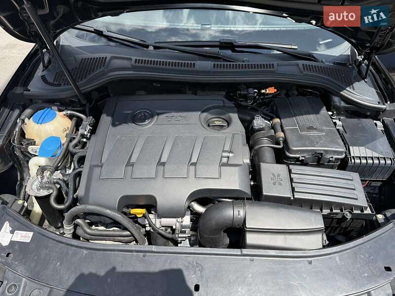 Ліфтбек Skoda Superb 2015 в Львові