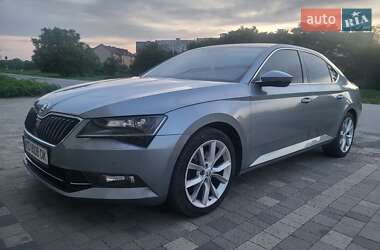 Лифтбек Skoda Superb 2018 в Мукачево