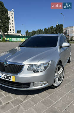 Универсал Skoda Superb 2012 в Черкассах