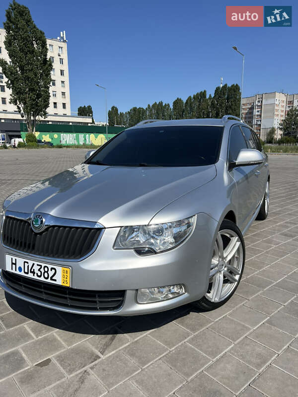 Skoda Superb 2011