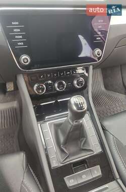 Лифтбек Skoda Superb 2018 в 