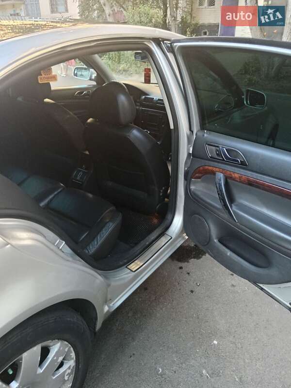 Лифтбек Skoda Superb 2005 в Одессе