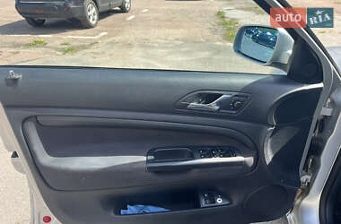 Ліфтбек Skoda Superb 2005 в Прилуках