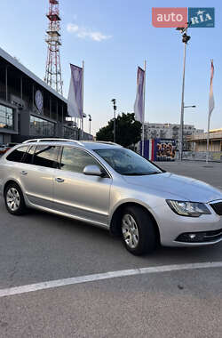 Универсал Skoda Superb 2014 в 