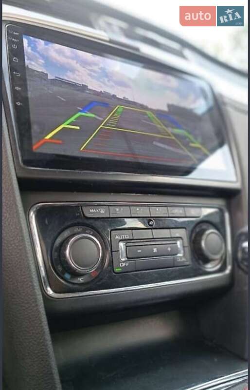 Лифтбек Skoda Superb 2010 в Кропивницком