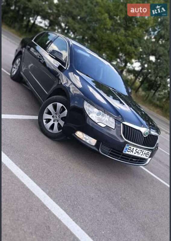 Лифтбек Skoda Superb 2010 в Кропивницком