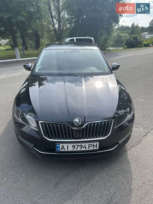 Лифтбек Skoda Superb 2015 в Киеве