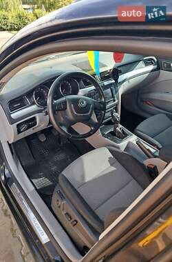 Универсал Skoda Superb 2012 в 