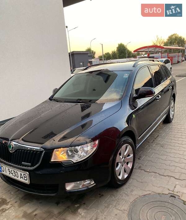 Skoda Superb 2012