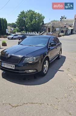 Лифтбек Skoda Superb 2013 в Тростянце