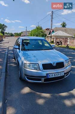 Лифтбек Skoda Superb 2003 в 