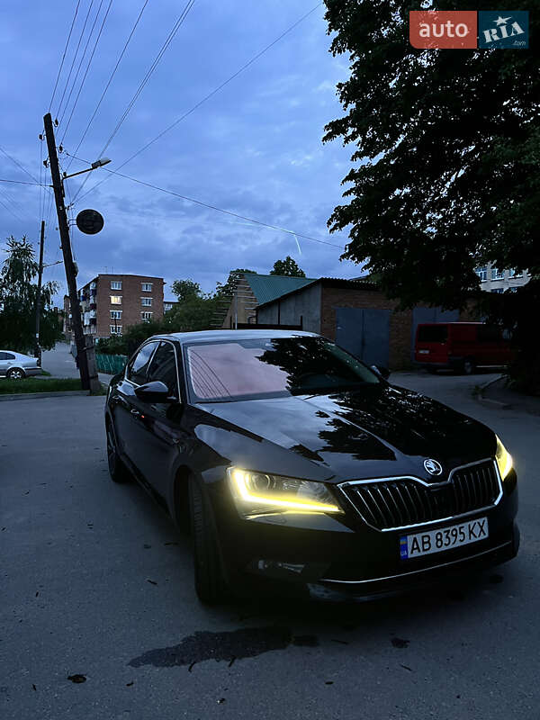 Лифтбек Skoda Superb 2016 в Жмеринке