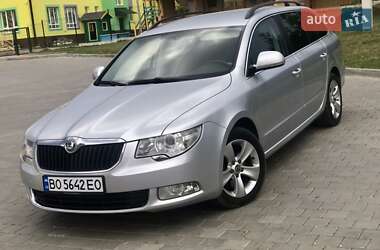 Універсал Skoda Superb 2013 в Тернополі
