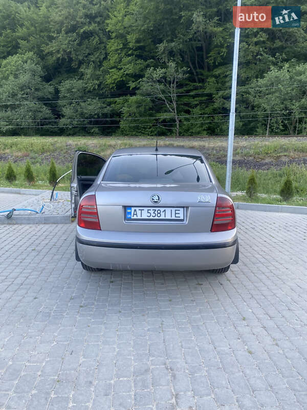 Лифтбек Skoda Superb 2006 в Ивано-Франковске
