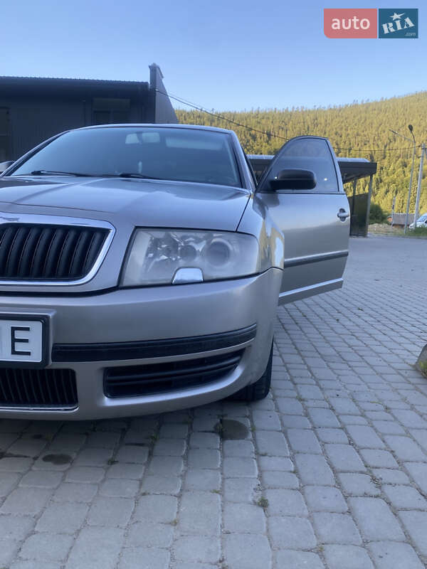 Лифтбек Skoda Superb 2006 в Ивано-Франковске
