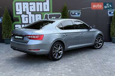Лифтбек Skoda Superb 2019 в 