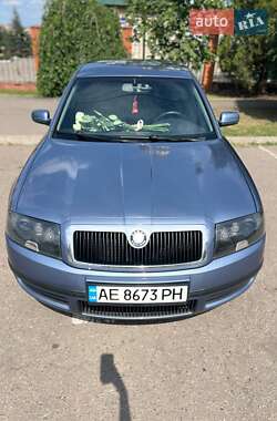 Лифтбек Skoda Superb 2003 в 