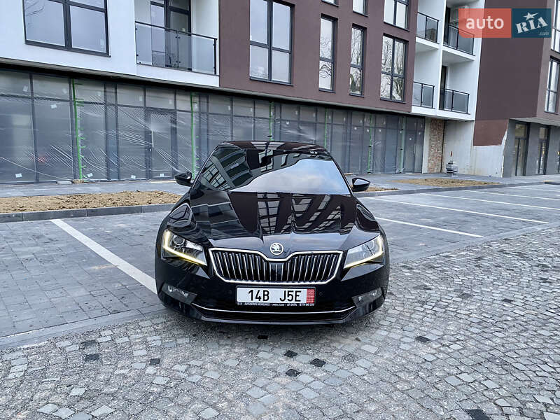 Ліфтбек Skoda Superb 2017 в Сваляві