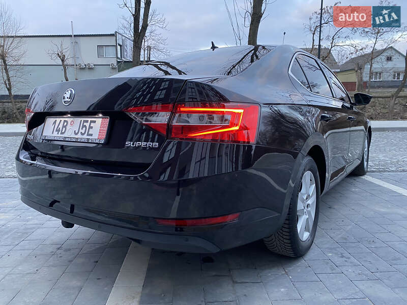Ліфтбек Skoda Superb 2017 в Сваляві