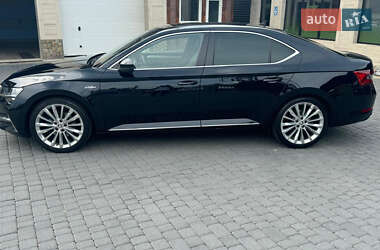 Ліфтбек Skoda Superb 2021 в 