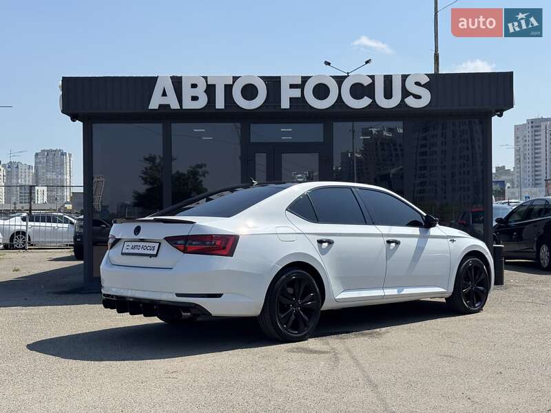 Ліфтбек Skoda Superb 2015 в Києві