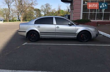 Лифтбек Skoda Superb 2006 в Одессе