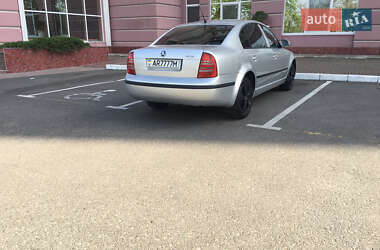 Лифтбек Skoda Superb 2006 в 